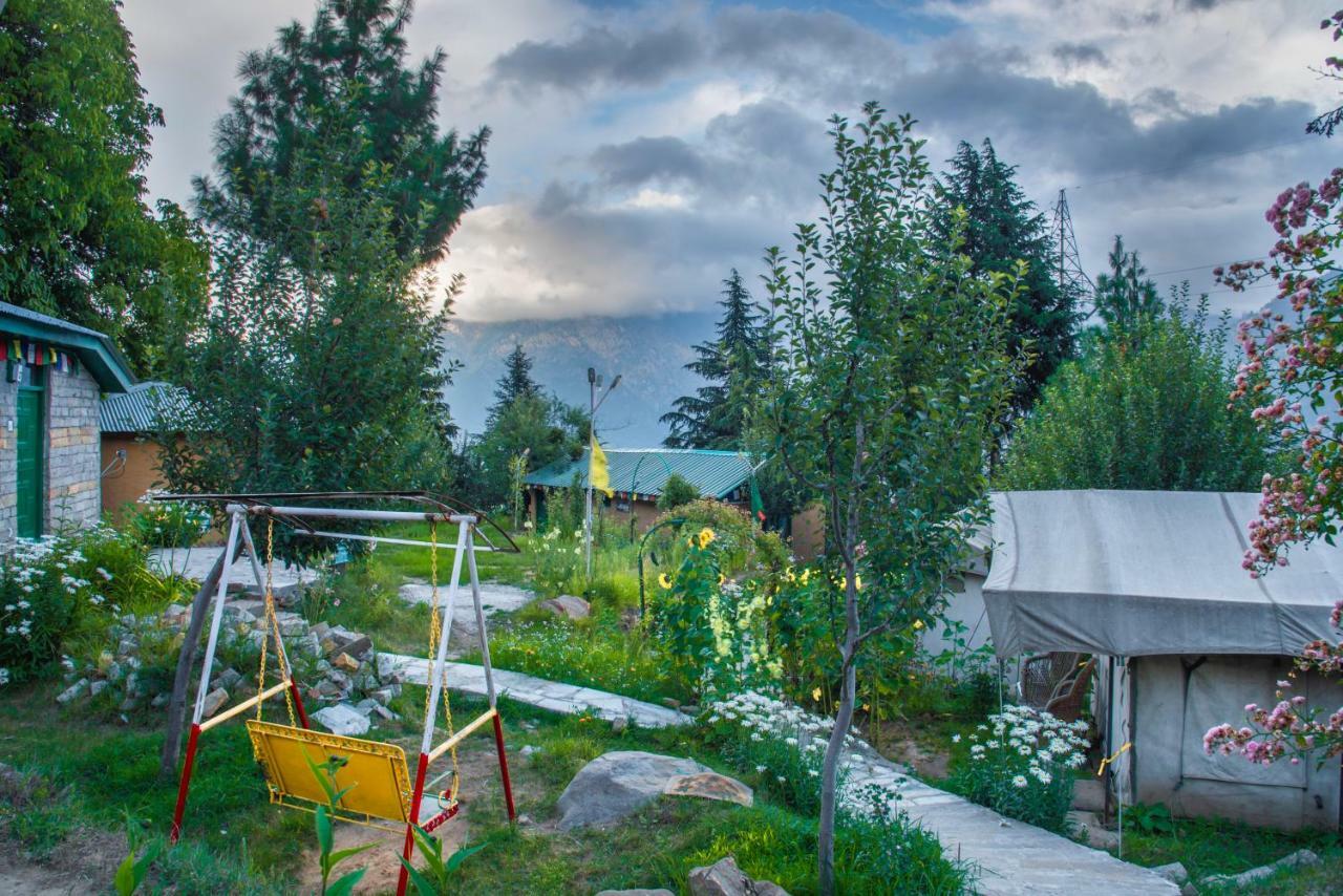 The Monk Campsite By Livingstone Kalpa Dış mekan fotoğraf
